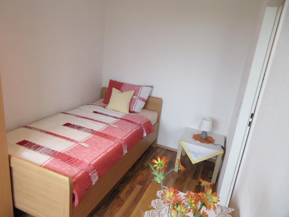 Private Apartment Near Fair Ground Hannover Exterior foto